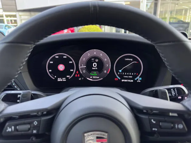 Porsche 911 Carrera 4 GTS