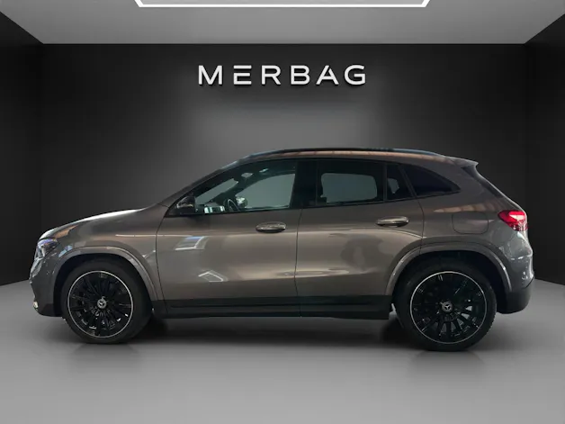 Mercedes-Benz GLA 200 Night Star 7G-D