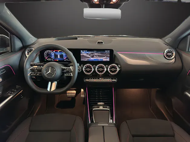 Mercedes-Benz GLA 200 Night Star 7G-D