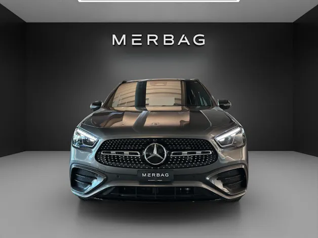 Mercedes-Benz GLA 200 Night Star 7G-D