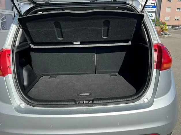 Kia Venga 1.6 CVVT Swiss Champion Automatic