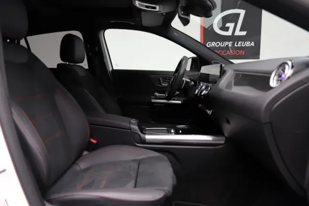 Mercedes-Benz GLA 220d 4Matic 8G-DCT