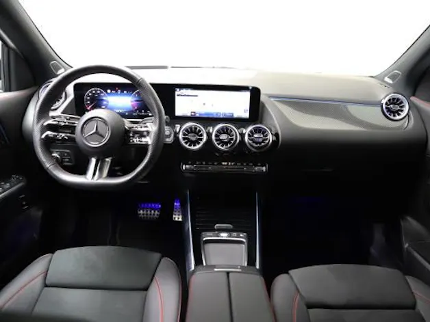 Mercedes-Benz GLA 220d 4Matic 8G-DCT