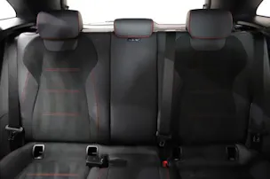 Mercedes-Benz GLA 220d 4Matic 8G-DCT
