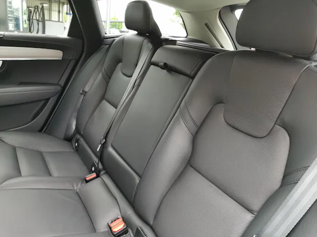 Volvo V90 Cross Country 2.0 B5 Plus AWD