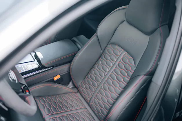 AUDI RS6 Avant 4.0 TFSI V8 quattro
