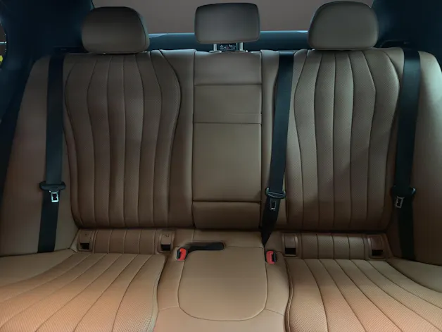 Mercedes-Benz E 220 d 4Matic 9G-Tronic