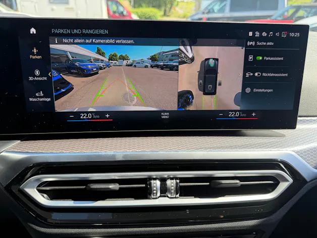 BMW 330e x DriveTouring Steptronic M Sport Pro