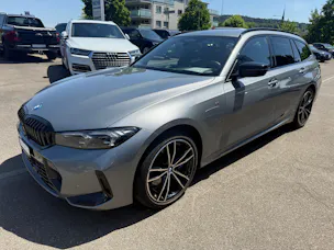 BMW 330e x DriveTouring Steptronic M Sport Pro