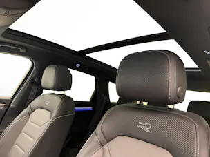 VW Touareg 3.0 V6 TDI R-Line Black Style