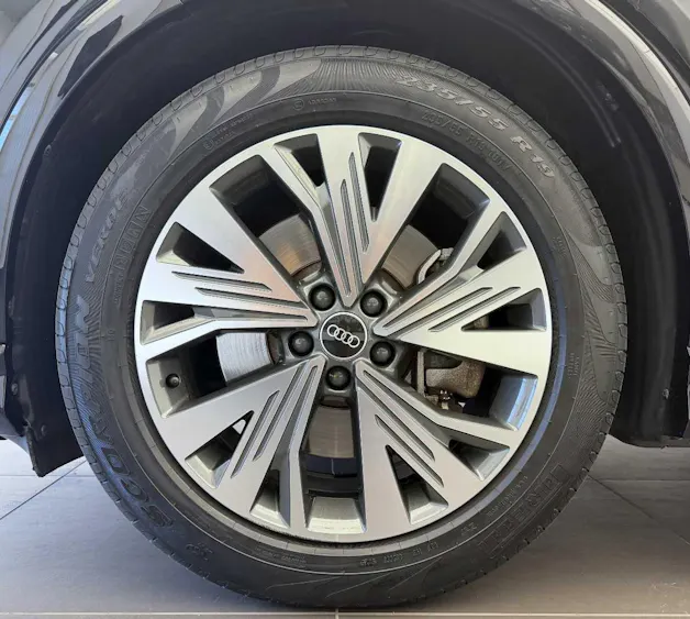 Audi Q4 e-tron 50 quattro