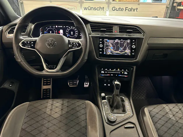 VW Tiguan Allspace 2.0 TDI SCR R-Line 4Motion DSG