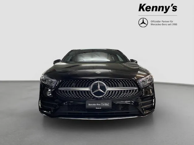 Mercedes-Benz A 220 AMG Line 4MATIC