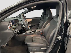 Mercedes-Benz A 220 AMG Line 4MATIC