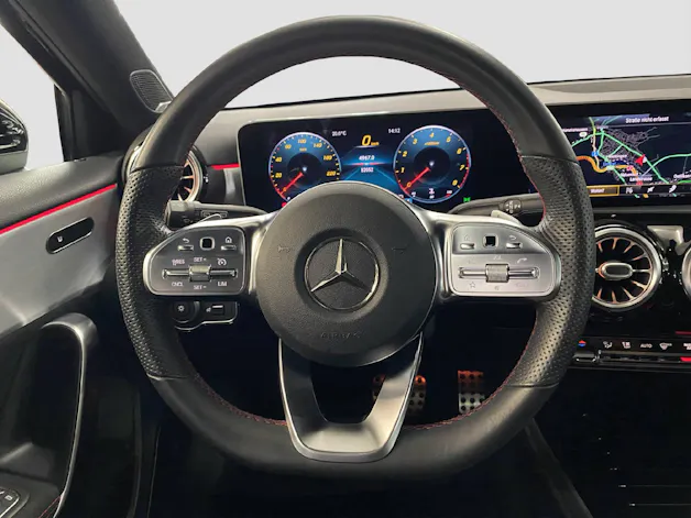 Mercedes-Benz A 220 AMG Line 4MATIC