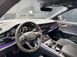Audi RSQ8 quattro