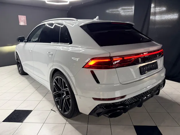 Audi RSQ8 quattro