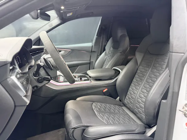 Audi RSQ8 quattro