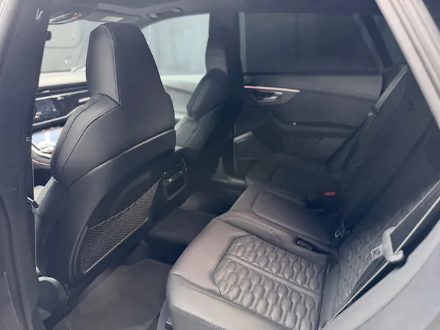 Audi RSQ8 quattro