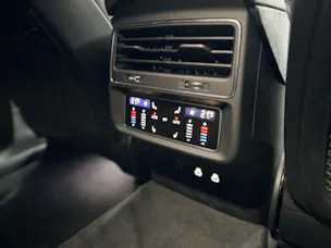 Audi RSQ8 quattro