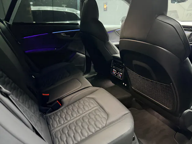 Audi RSQ8 quattro