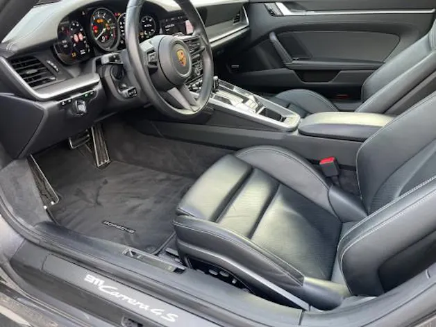 Porsche 911 Carrera 4S