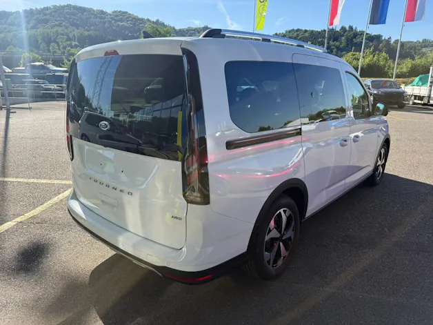 Ford Grand Tourneo Connect 2.0 EcoBlue AWD Active