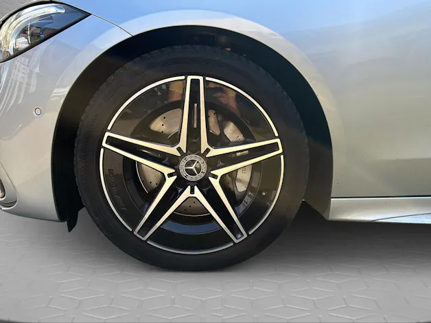 Mercedes-Benz C 220 d T 4Matic AMG Line