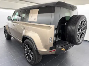 Land Rover Defender 110 635 V8 Octa