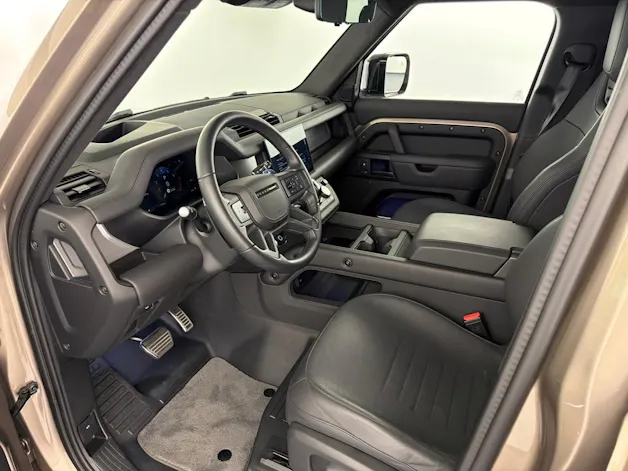 Land Rover Defender 110 635 V8 Octa