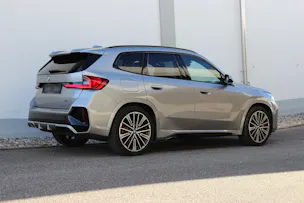 BMW iX1 xDrive 30 M Sport Pro *0.9%-LEASINGAKTION*