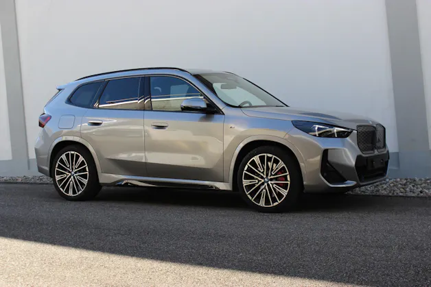 BMW iX1 xDrive 30 M Sport Pro *0.9%-LEASINGAKTION*