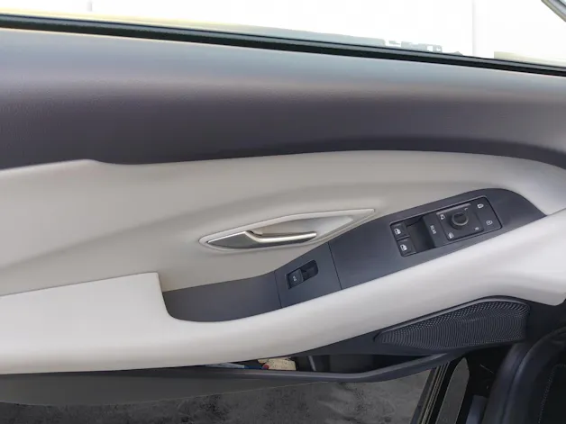 Ford Explorer Extended Range Premium AWD