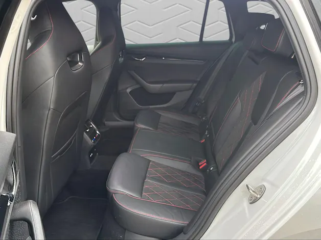 Škoda Octavia Combi 2.0 TSI DSG RS