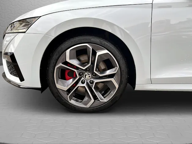 Škoda Octavia Combi 2.0 TSI DSG RS