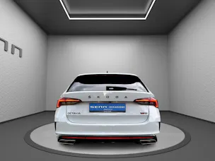 Škoda Octavia Combi 2.0 TSI DSG RS