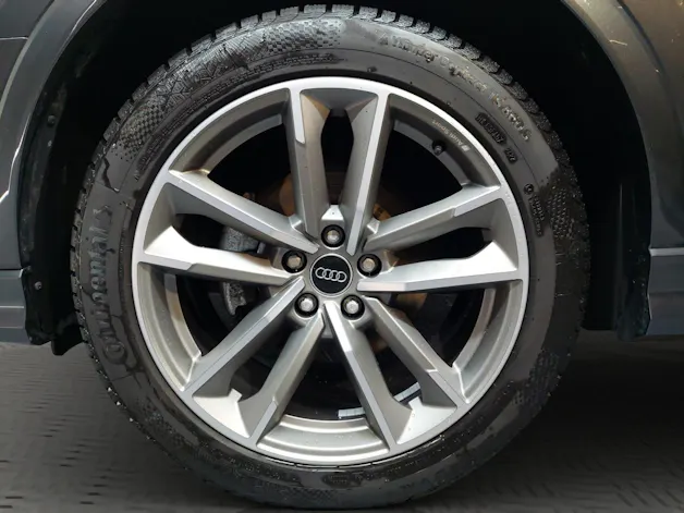 Audi Q3 35 TDI S line quattro S-tronic