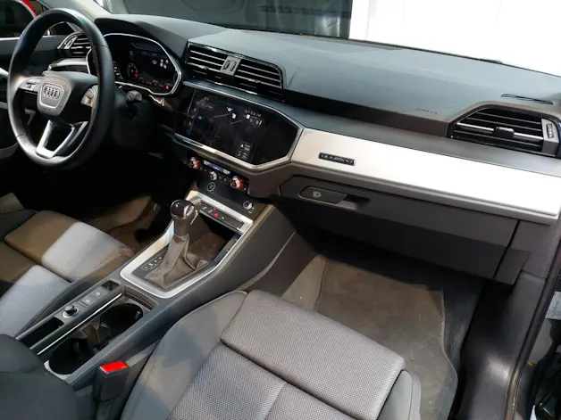 Audi Q3 35 TDI S line quattro S-tronic