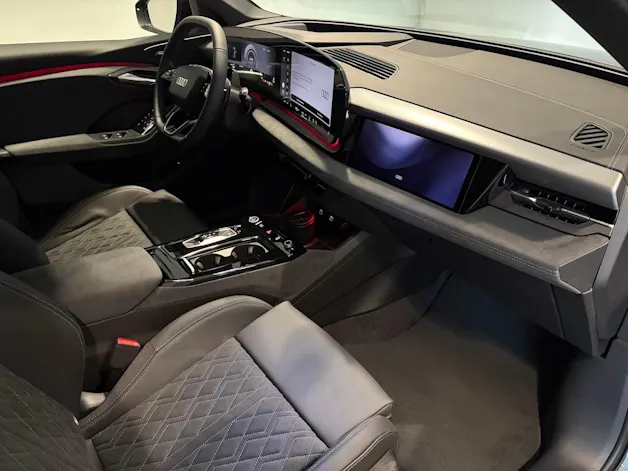 Audi Q6 e-tron quattro