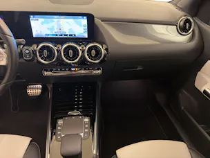 Mercedes-Benz B 220 AMG Line 4matic