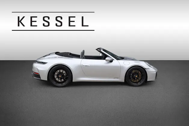 Porsche 911 Carrera 4 Cabriolet GTS PDK