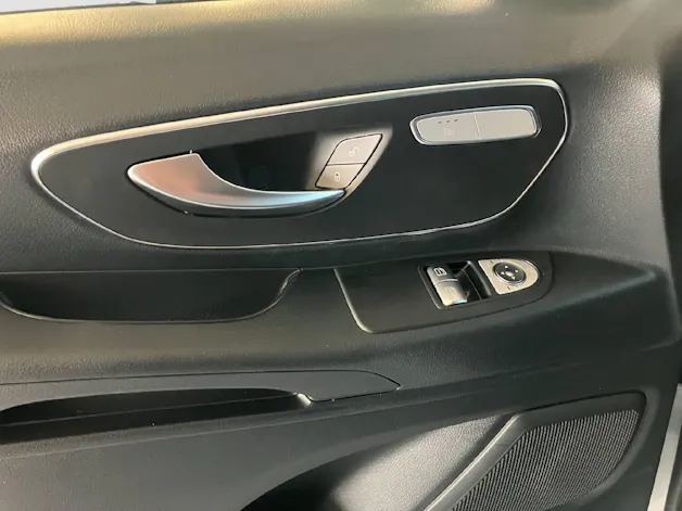 MERCEDES-BENZ Vito 116 Kombi L Select Family