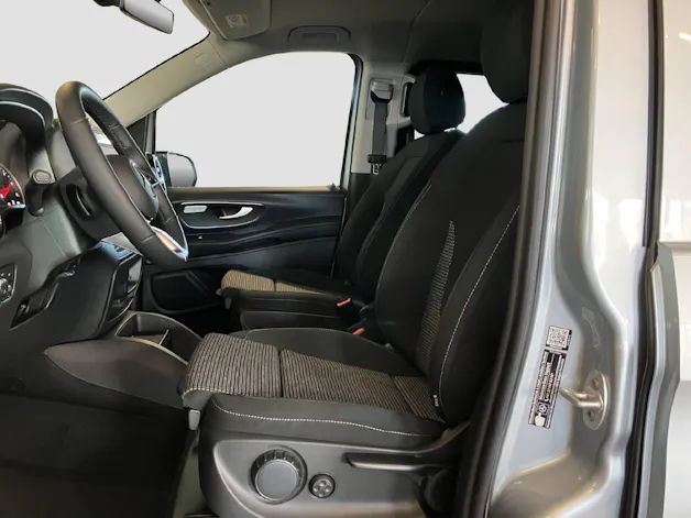 MERCEDES-BENZ Vito 116 Kombi L Select Family