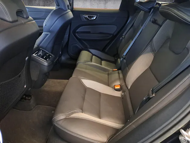 Volvo XC60 2.0 B6 MH Ultimate Dark A