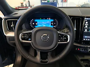 Volvo XC60 2.0 B6 MH Ultimate Dark A
