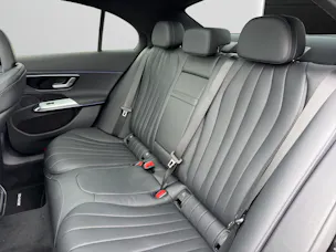 Mercedes-Benz E 300 e 4Matic EQ Hybrid 9G-Tronic