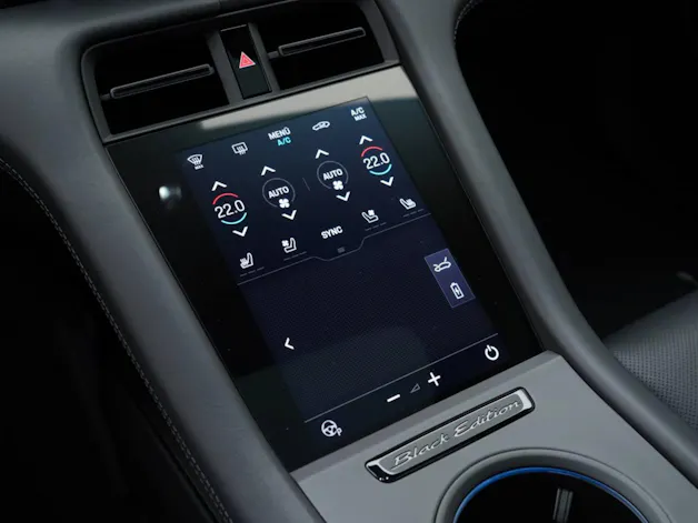 Porsche Taycan 4 Black Edition