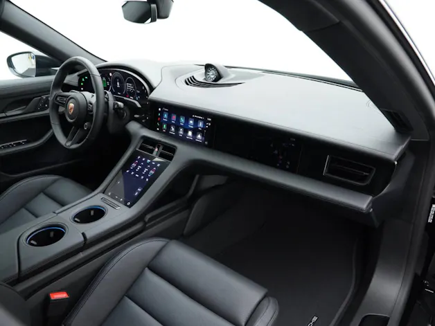 Porsche Taycan 4 Black Edition