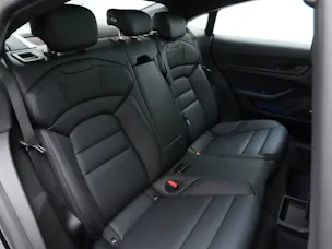 Porsche Taycan 4 Black Edition