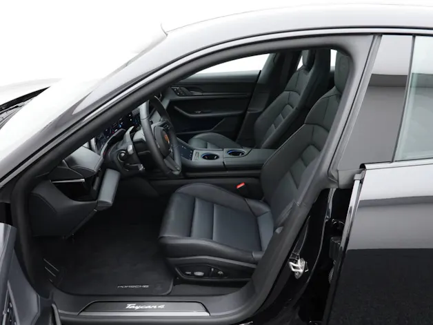 Porsche Taycan 4 Black Edition